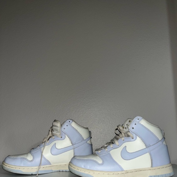 Nike dunks!!! High womens nike dunks shoes - Picture 6 of 6